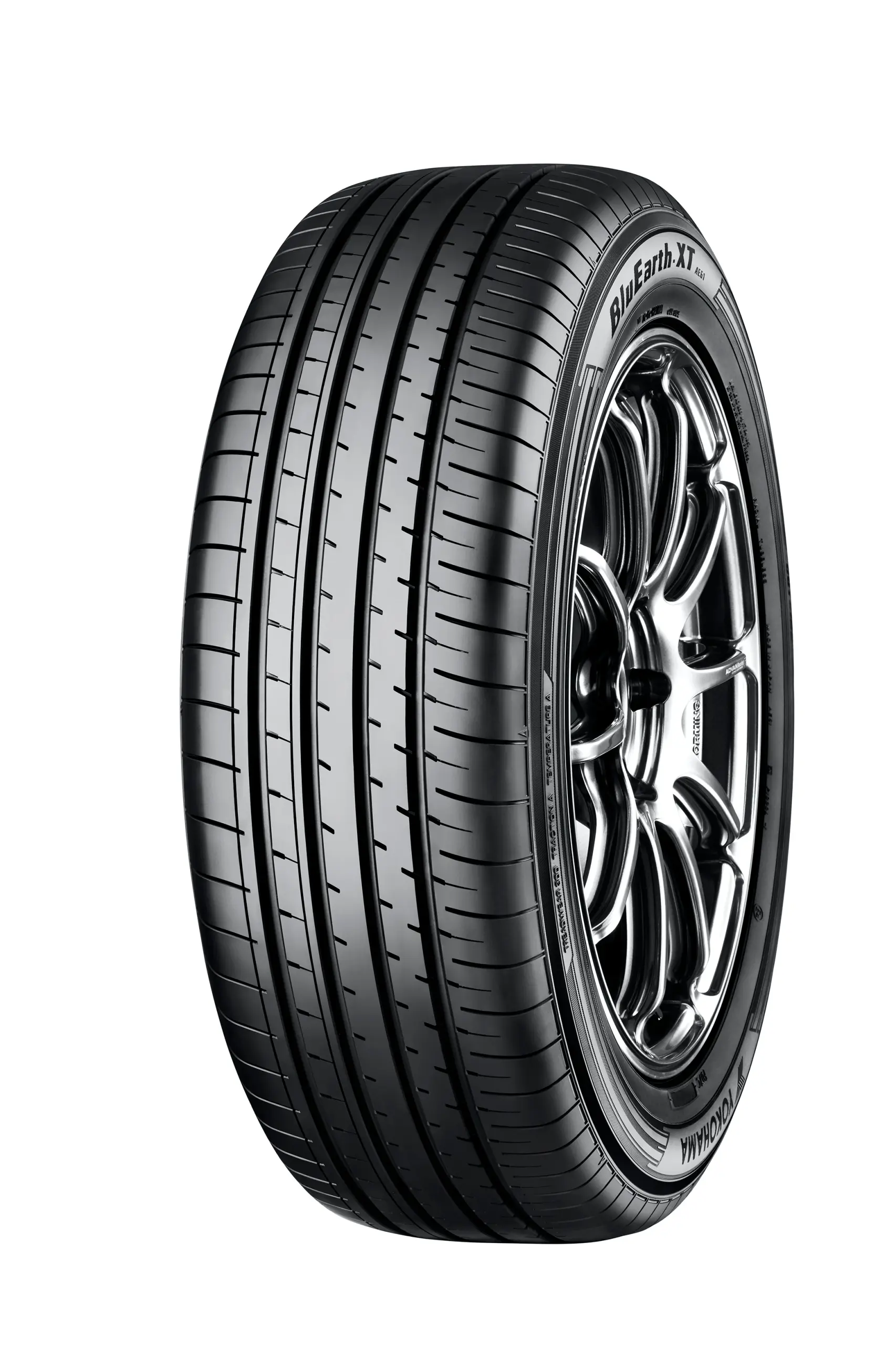 Opona Yokohama BluEarth-XT AE61 235/65 R 17